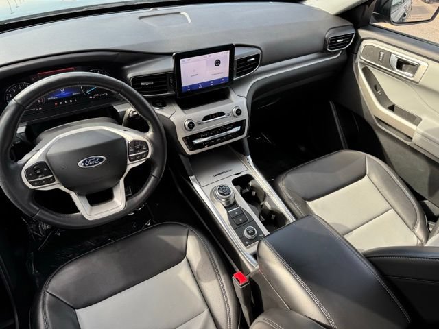 Certified 2023 Ford Explorer XLT w/ Equipment Group 202A AWD/4WD image 6