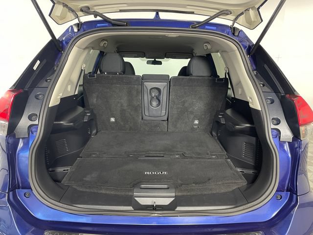 Used 2018 Nissan Rogue S AWD/4WD image 18