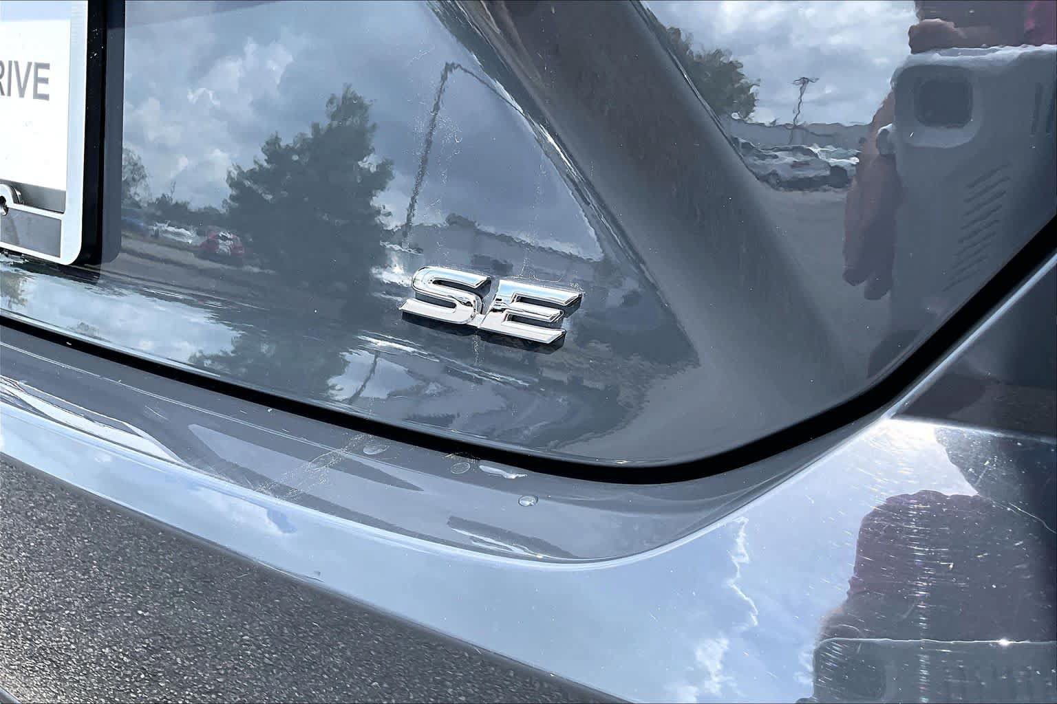 Used 2026 Toyota Camry SE FWD image 10