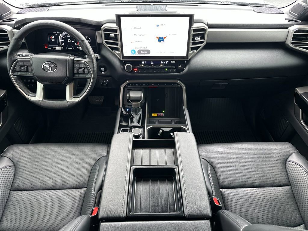 Used 2025 Toyota Tundra Limited AWD/4WD image 12