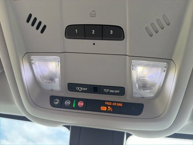 Used 2021 Chevrolet Equinox LT FWD image 32