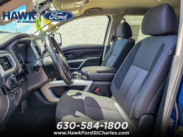 Used 2021 Nissan Titan SV w/ SV Convenience Package AWD/4WD image 8