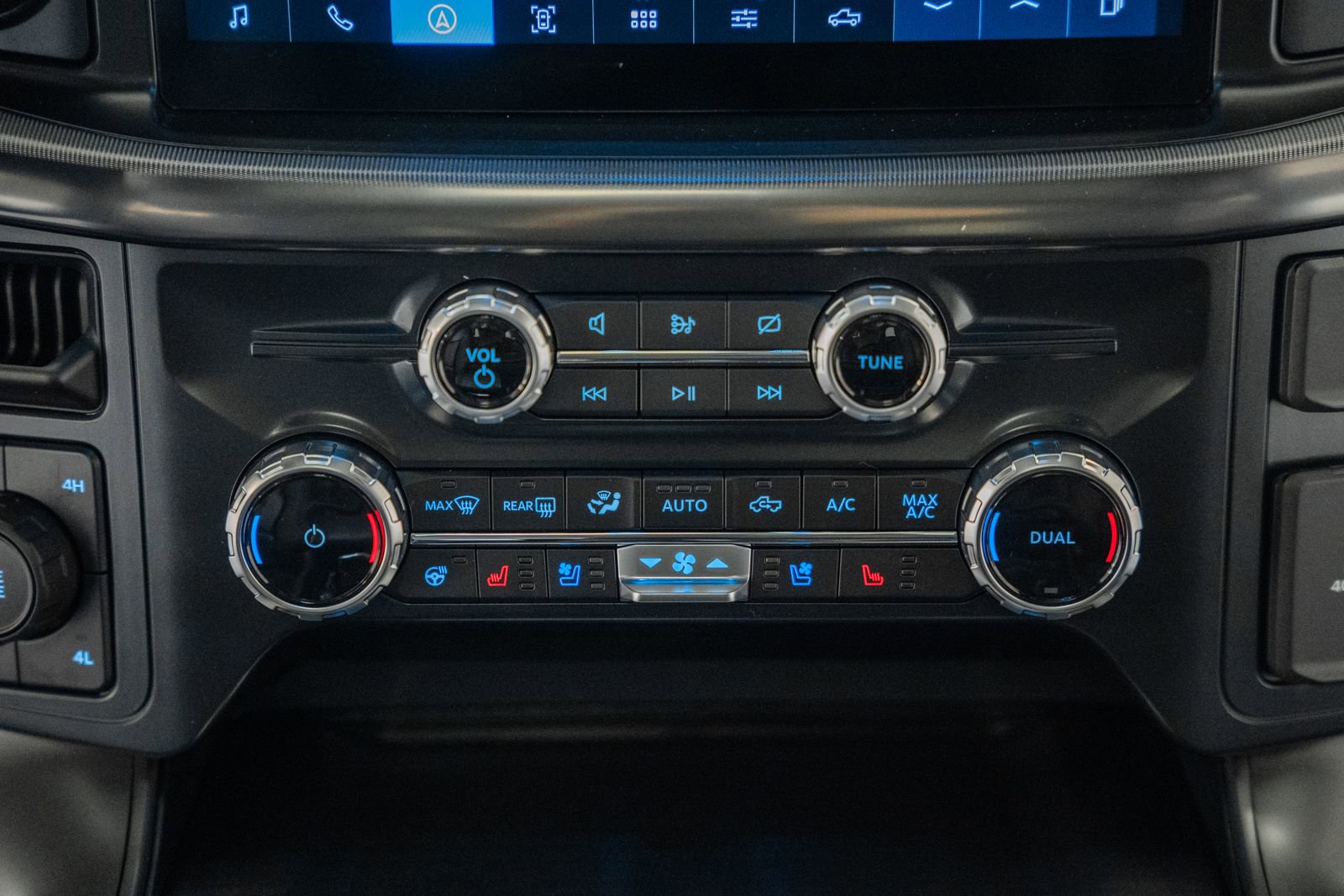 Certified 2024 Ford F150 Lariat image 26