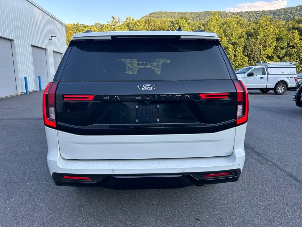 Certified 2025 Ford Expedition Tremor AWD/4WD image 7