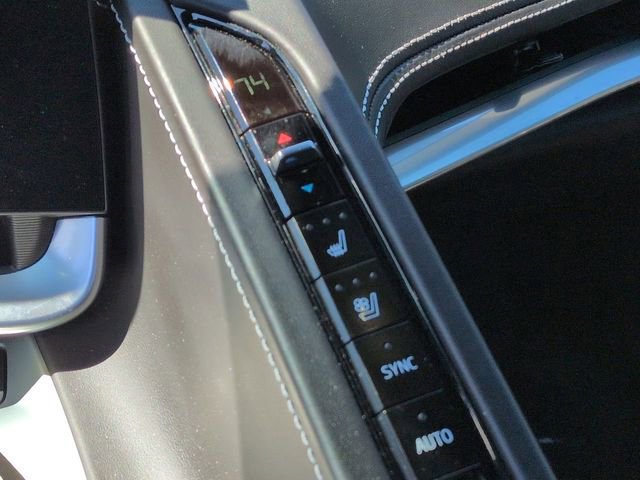 Used 2024 Chevrolet Corvette Stingray w/ Z51 Performance Package image 27