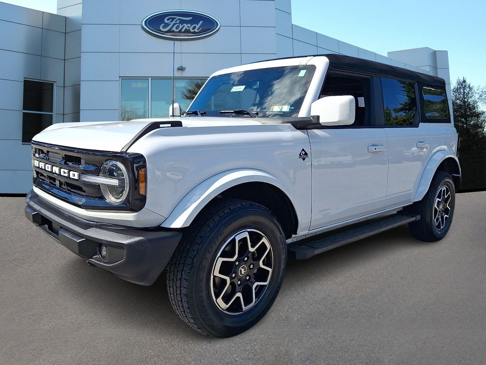 Certified 2024 Ford Bronco Outer Banks AWD/4WD image 4