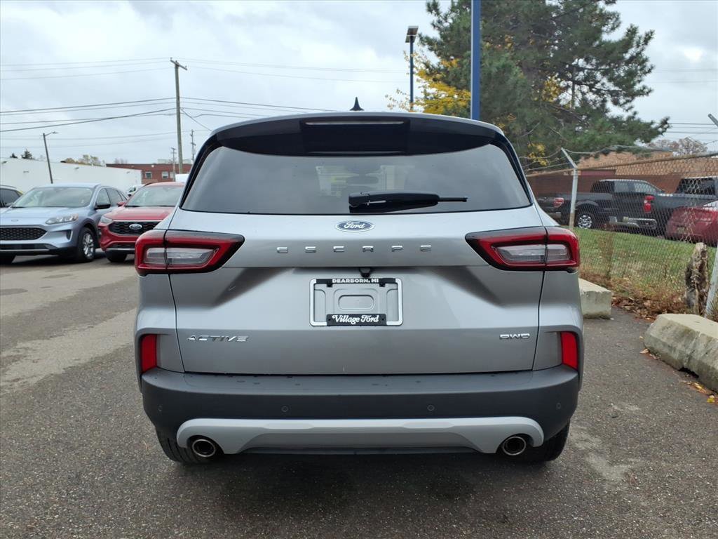 Certified 2024 Ford Escape Active w/ Tech Pack #1 image 3