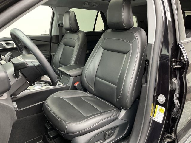 Certified 2023 Ford Explorer XLT w/ Equipment Group 202A AWD/4WD image 11