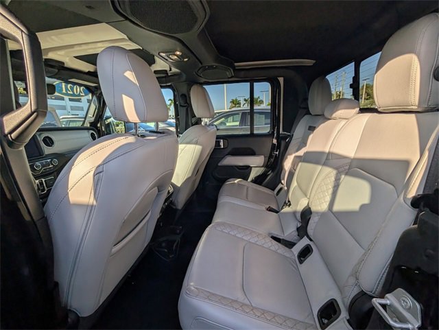 Used 2021 Jeep Gladiator Overland image 9