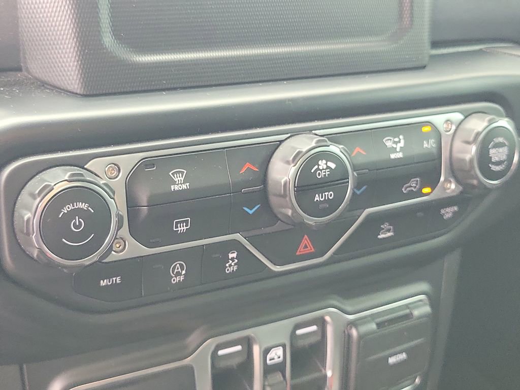 Used 2021 Jeep Gladiator Mojave w/ LED Lighting Group AWD/4WD image 20