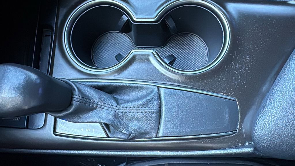 Used 2021 Toyota Camry SE w/ Convenience Package image 15