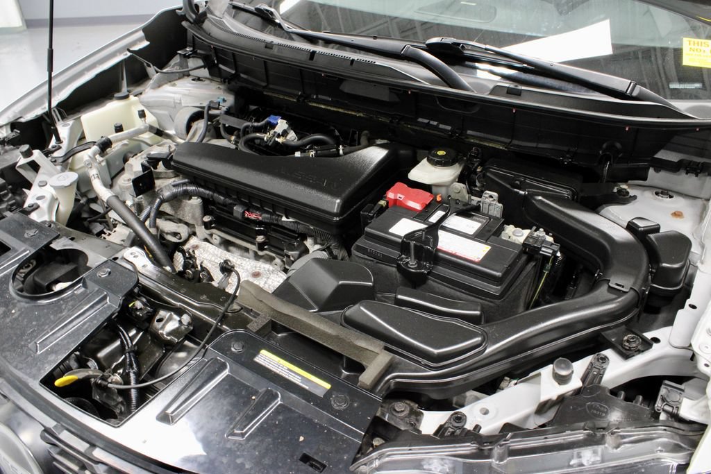 Used 2020 Nissan Rogue SL FWD image 17