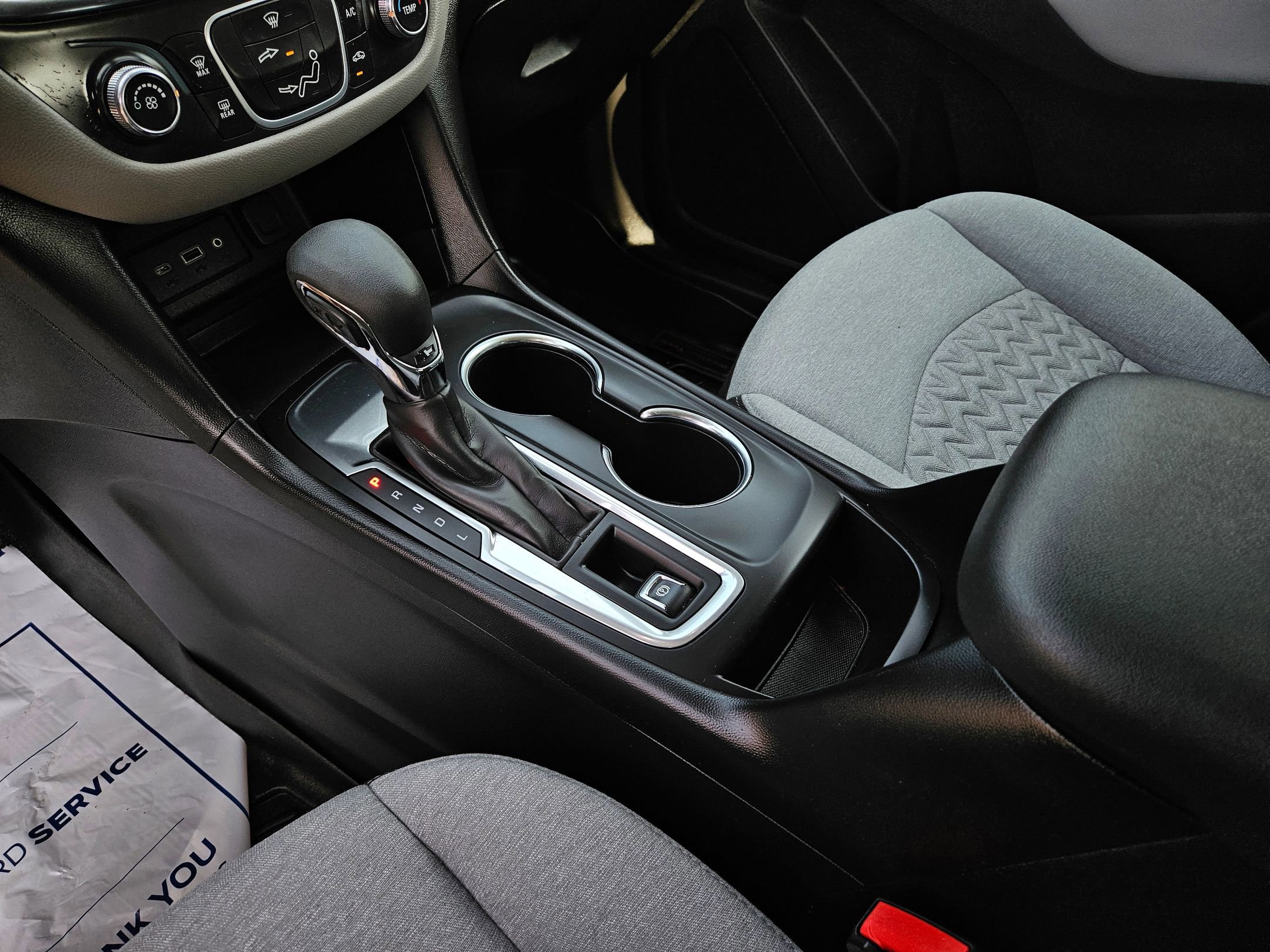 Used 2022 Chevrolet Equinox LS image 13