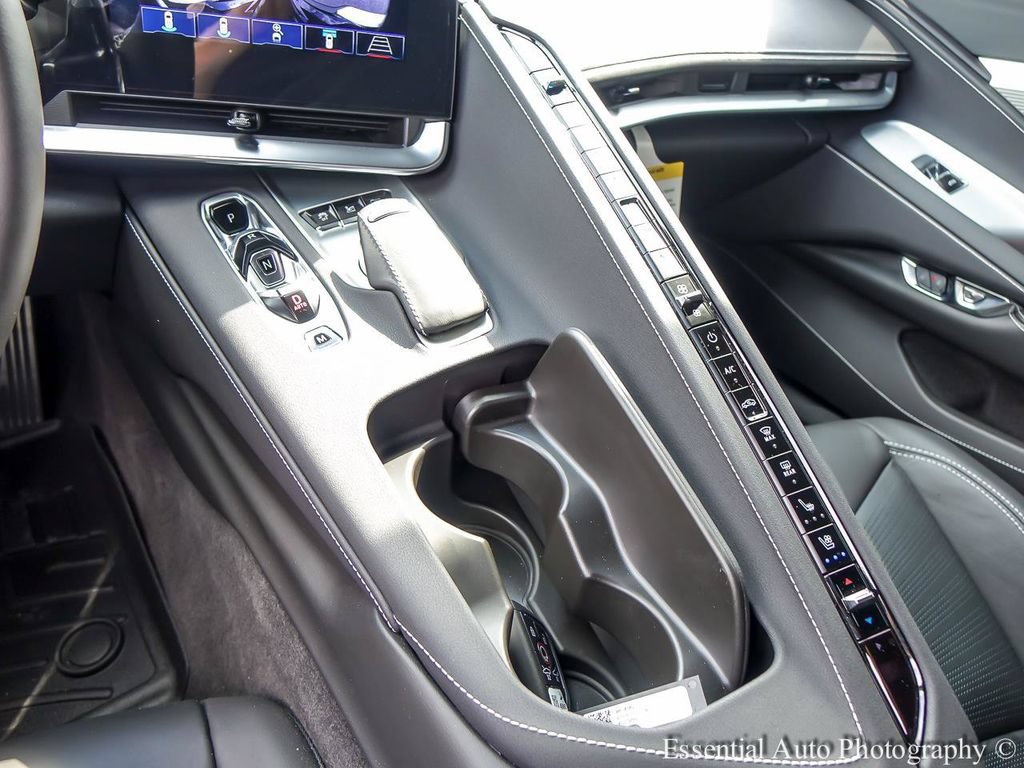 Used 2024 Chevrolet Corvette Stingray Preferred Cpe w/ Battery Protection Package RWD image 21