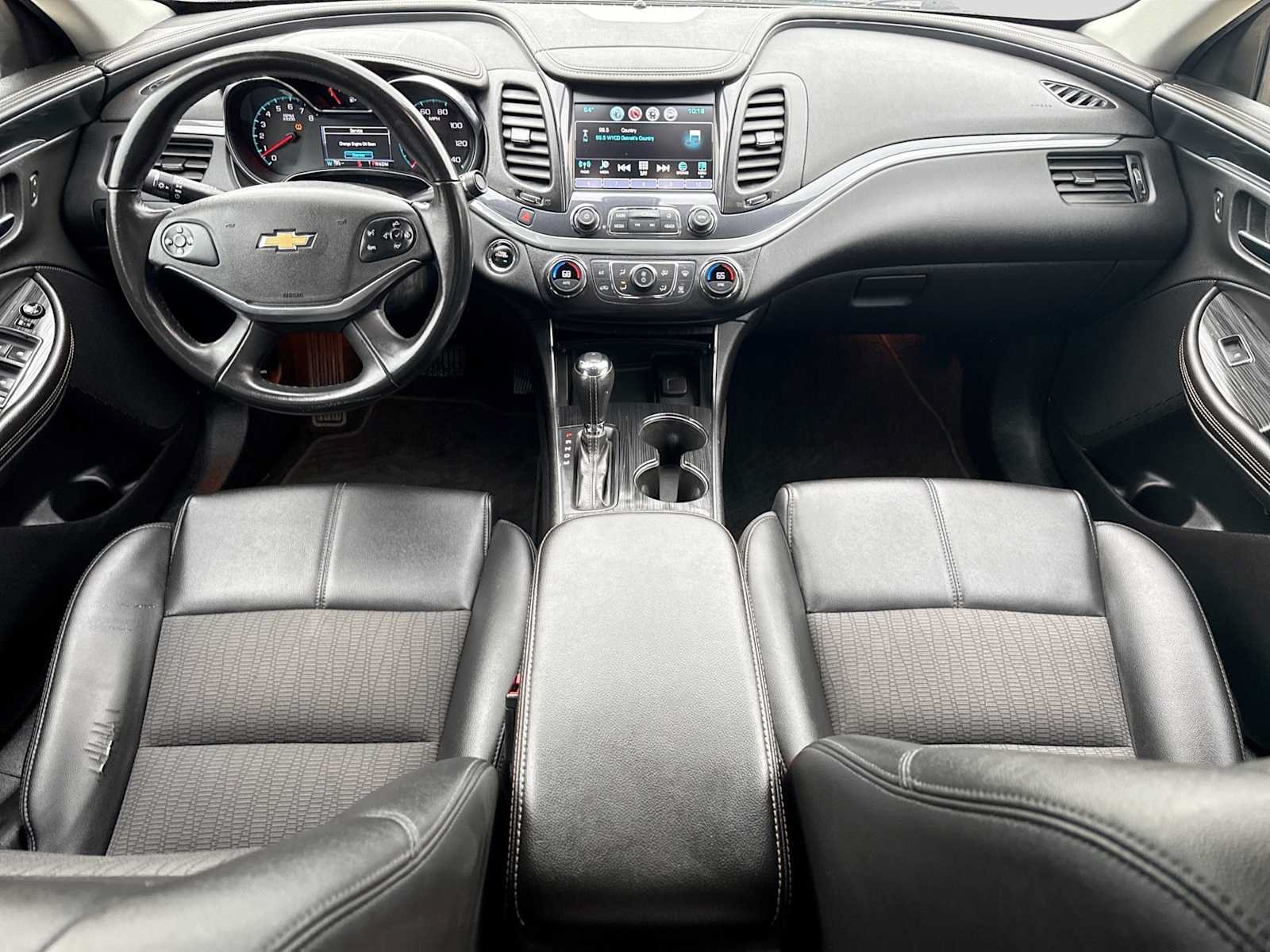 Used 2019 Chevrolet Impala LT FWD image 14