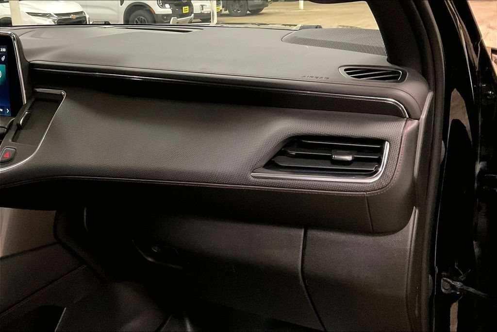 Used 2022 Chevrolet Tahoe RST w/ Sport Performance Package AWD/4WD image 15