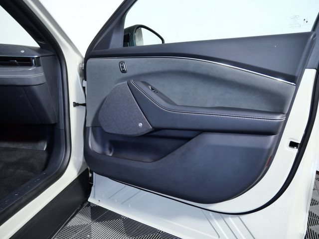 Certified 2025 Ford Mustang Mach-E GT AWD/4WD image 9