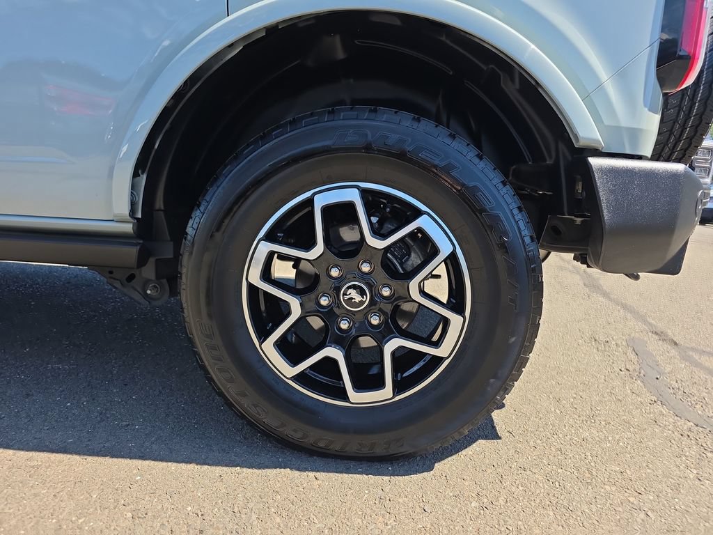 Certified 2024 Ford Bronco Outer Banks AWD/4WD image 13