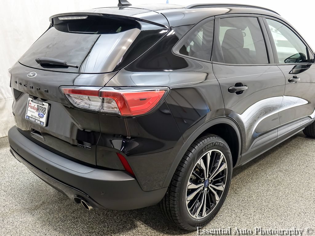 Certified 2022 Ford Escape SEL w/ SEL Stealth AWD Package image 7