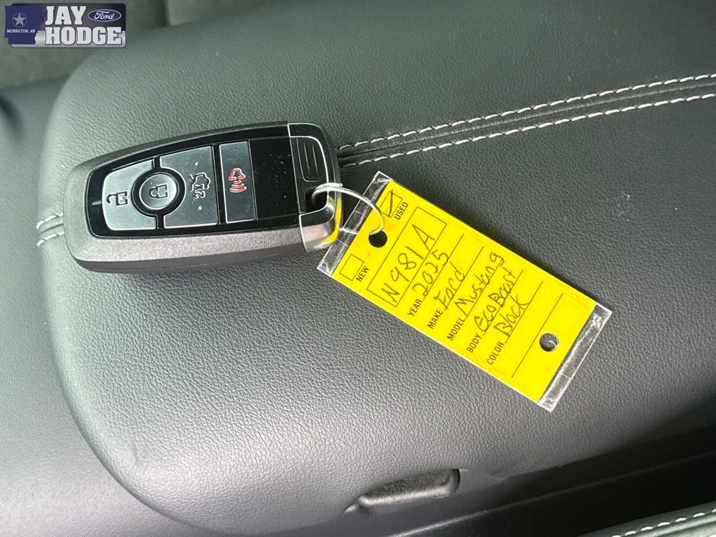 Certified 2025 Ford Mustang Coupe RWD image 31