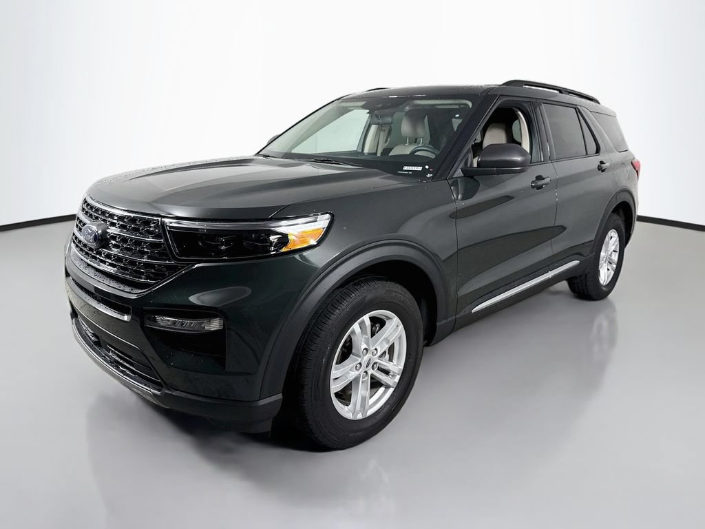 Certified 2023 Ford Explorer XLT w/ Equipment Group 202A AWD/4WD image 8