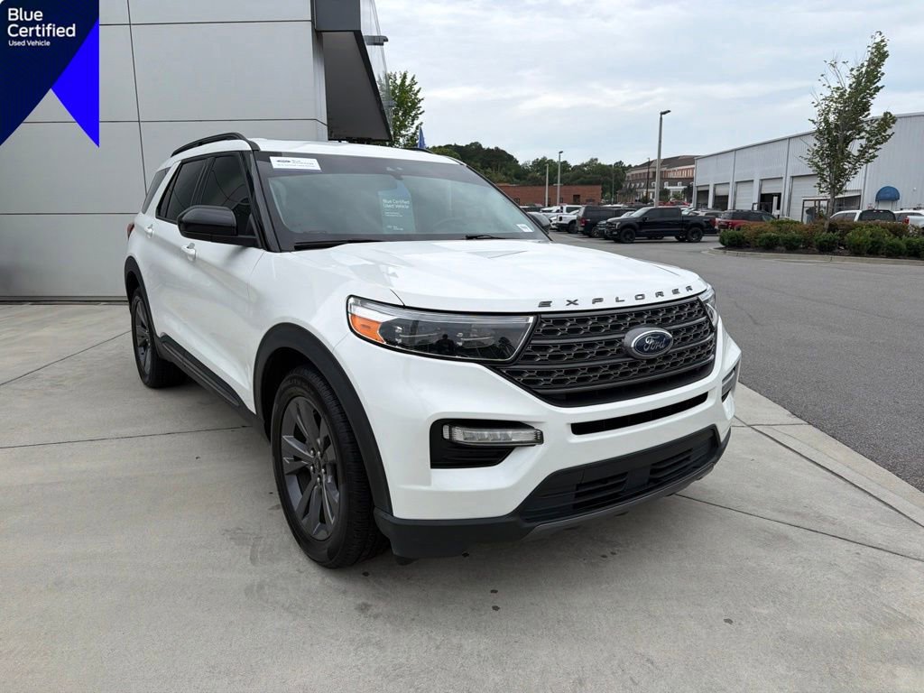 Certified 2023 Ford Explorer XLT w/ Equipment Group 202A RWD image 1