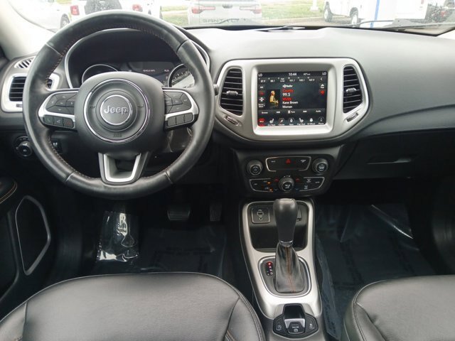 Used 2018 Jeep Compass Latitude w/ Popular Equipment Group FWD image 7