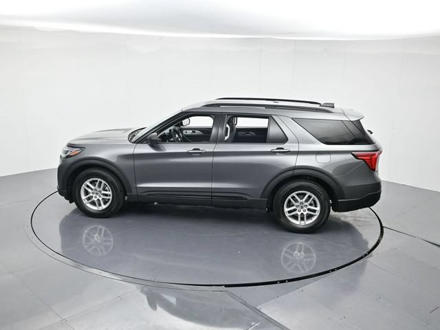 Certified 2026 Ford Explorer Active RWD image 21
