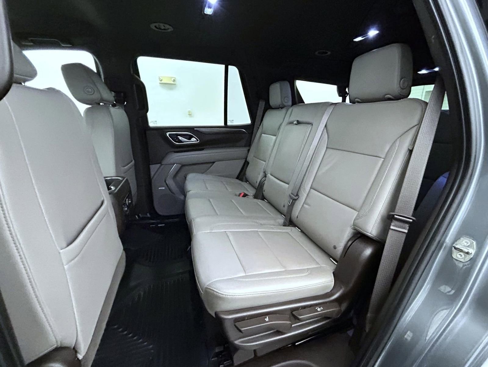 Used 2021 Chevrolet Tahoe Z71 AWD/4WD image 21