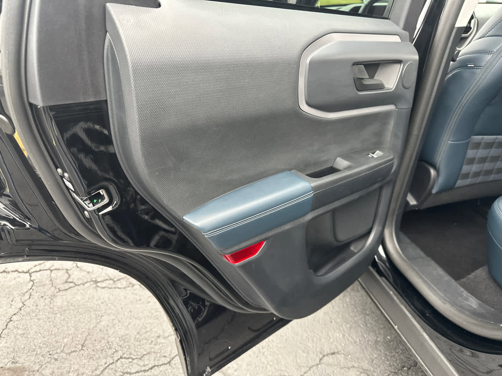 Certified 2023 Ford Bronco Sport Outer Banks w/ Tech Package image 30