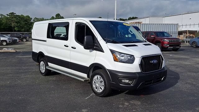 Certified 2025 Ford Transit 250 Low Roof w/ Exterior Upgrade Package RWD image 2