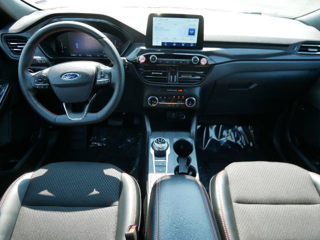 Certified 2025 Ford Escape ST-Line Select AWD/4WD image 15