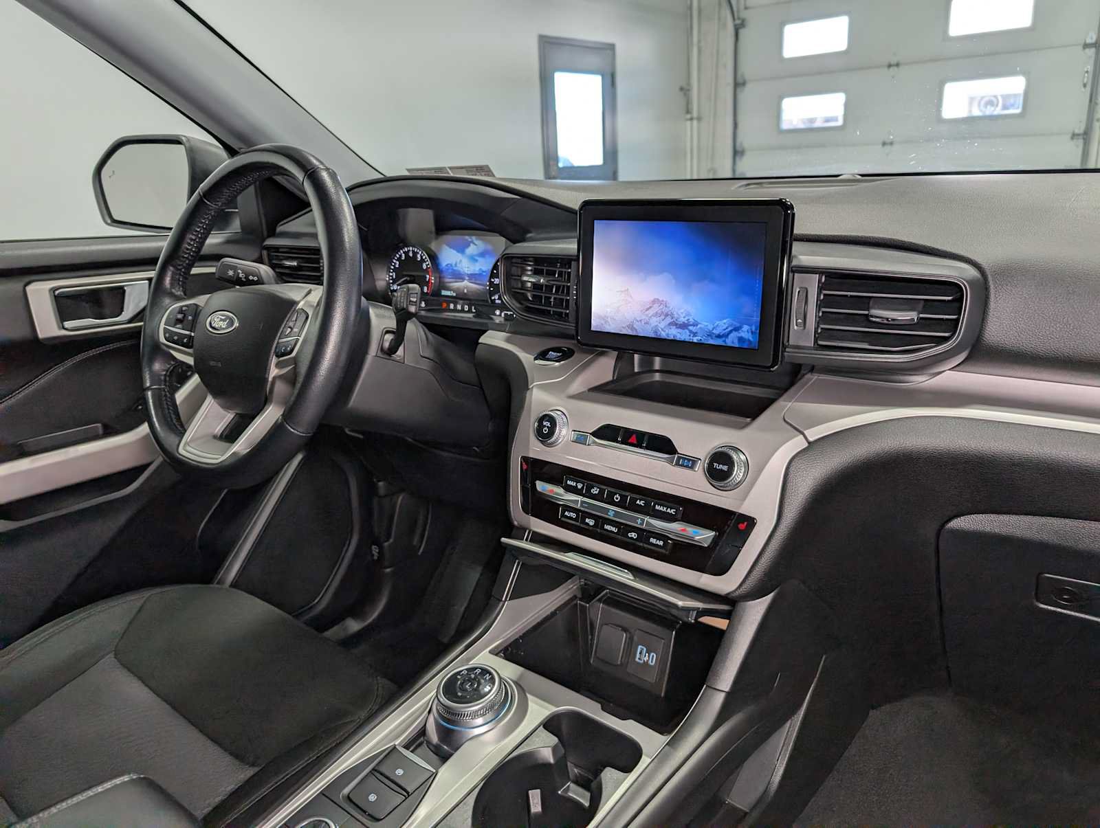 Certified 2023 Ford Explorer XLT AWD/4WD image 42