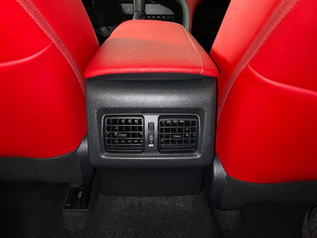 Used 2022 Toyota Camry XSE FWD image 15