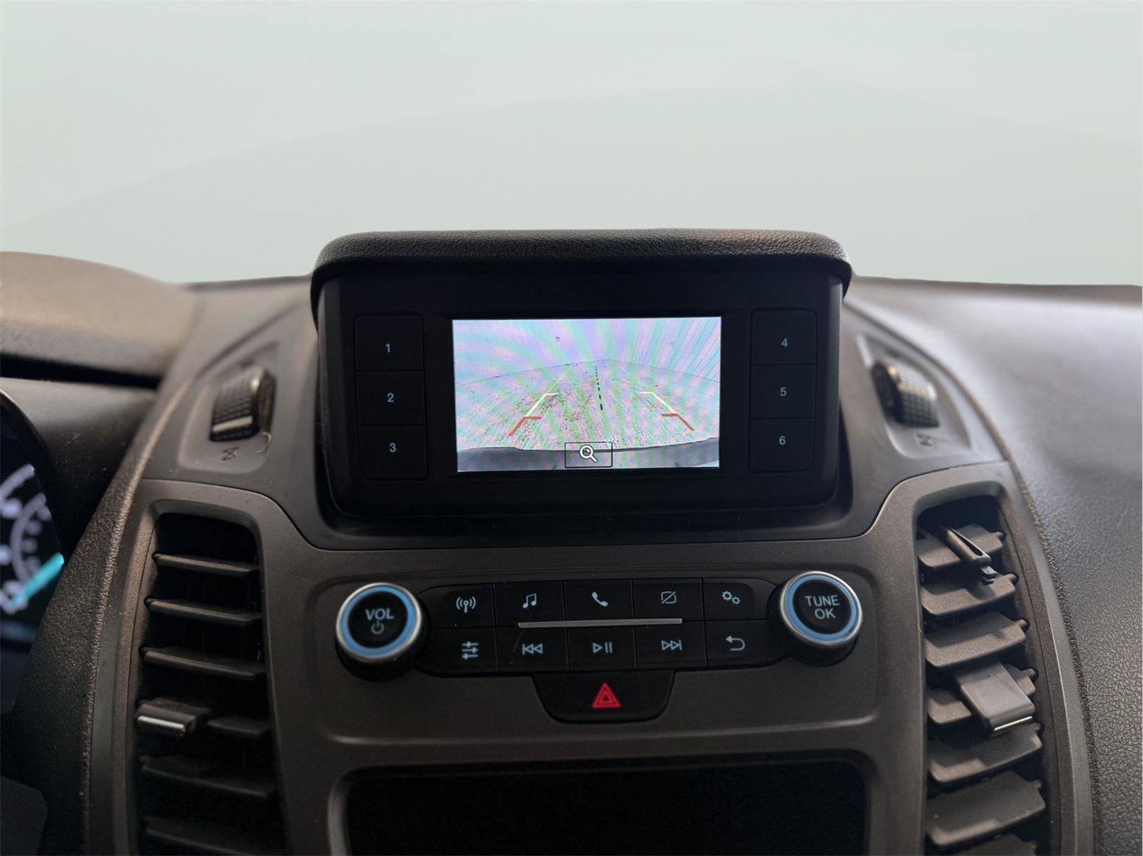 Certified 2020 Ford Transit Connect XL image 14