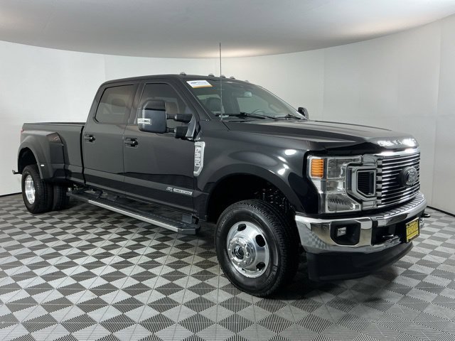 Certified 2022 Ford F350 Lariat w/ Lariat Ultimate Package AWD/4WD image 3