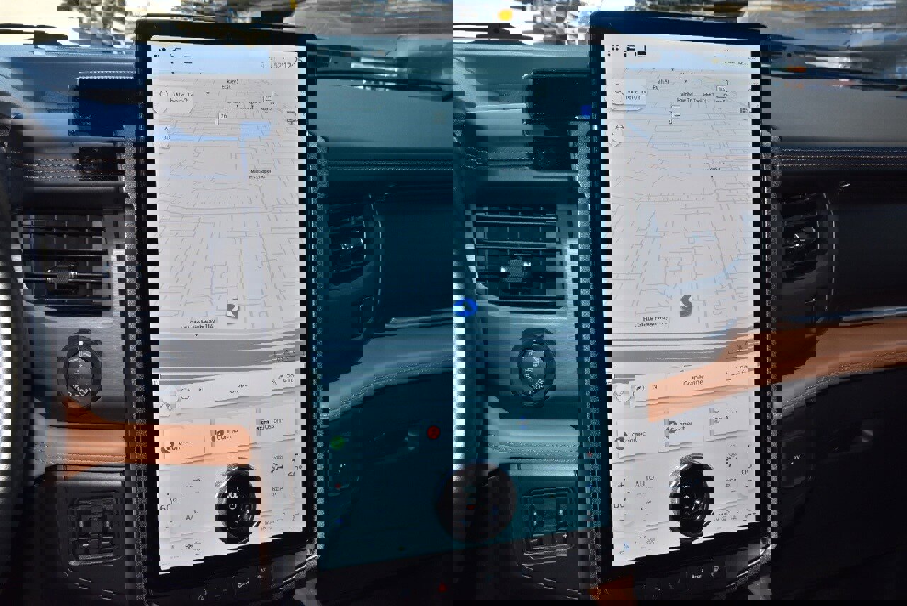 Certified 2022 Ford Expedition Platinum image 28