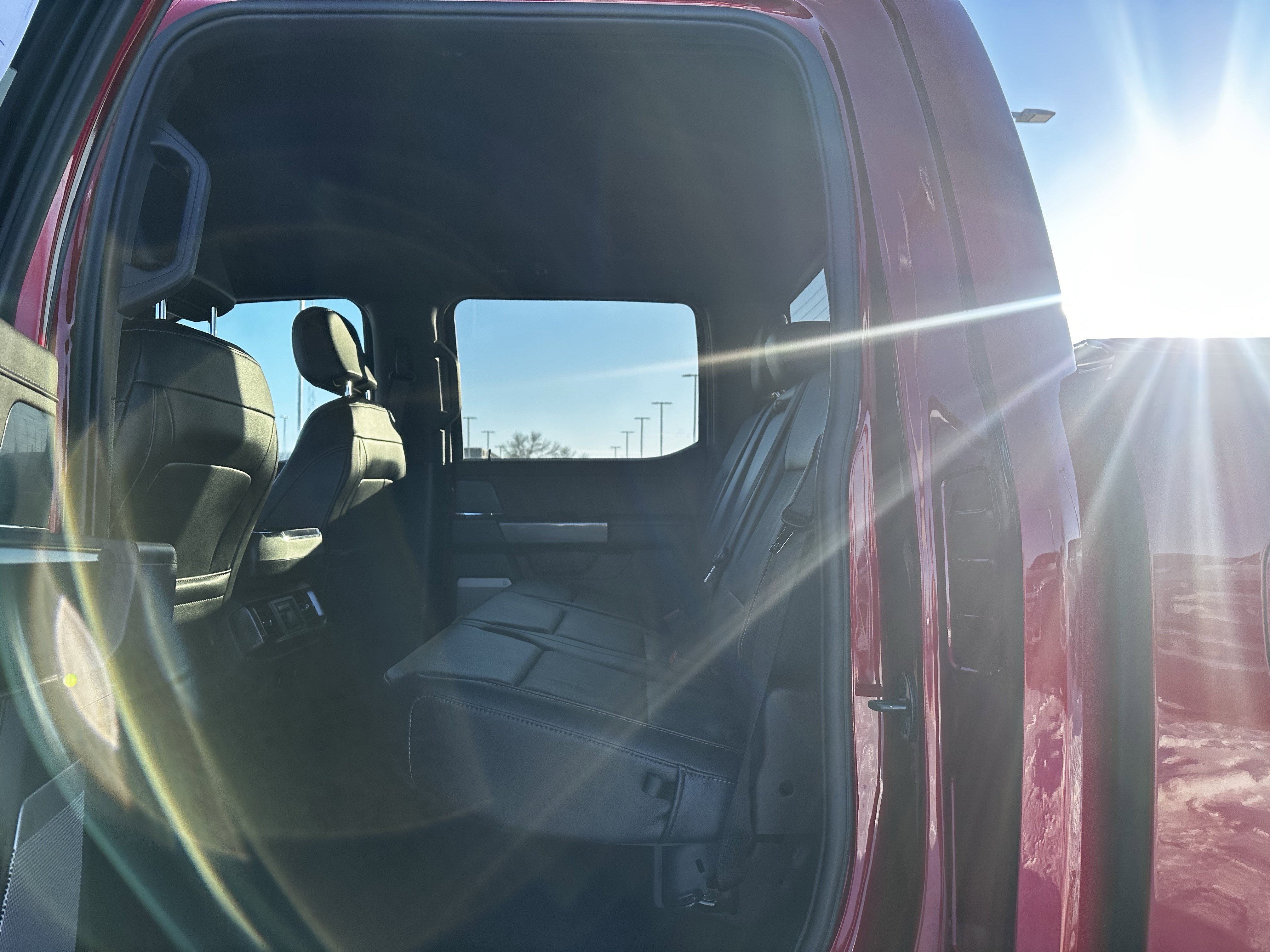 Certified 2022 Ford F150 Lariat w/ Equipment Group 502A High image 19