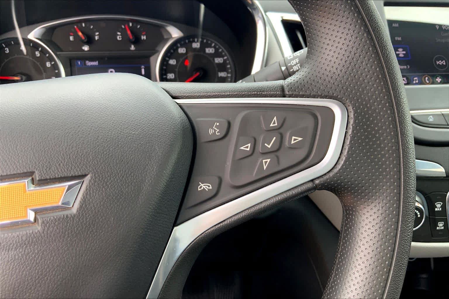 Used 2023 Chevrolet Equinox LS w/ LS Convenience Package FWD image 25