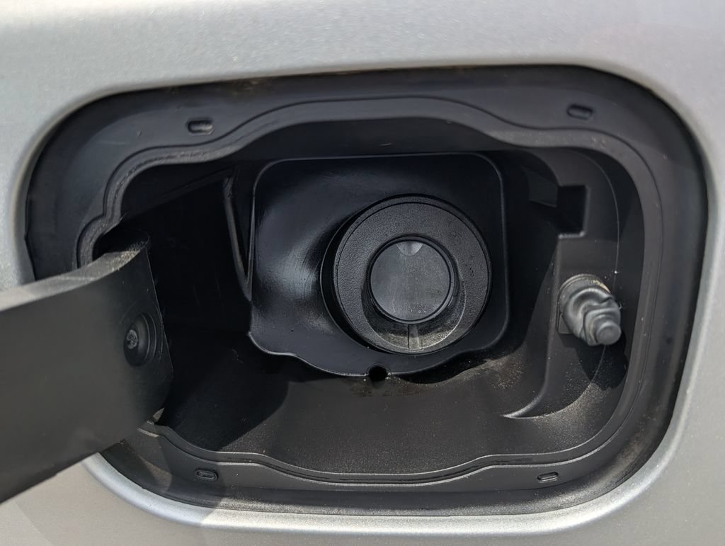 Used 2020 GMC Acadia SLE FWD image 33