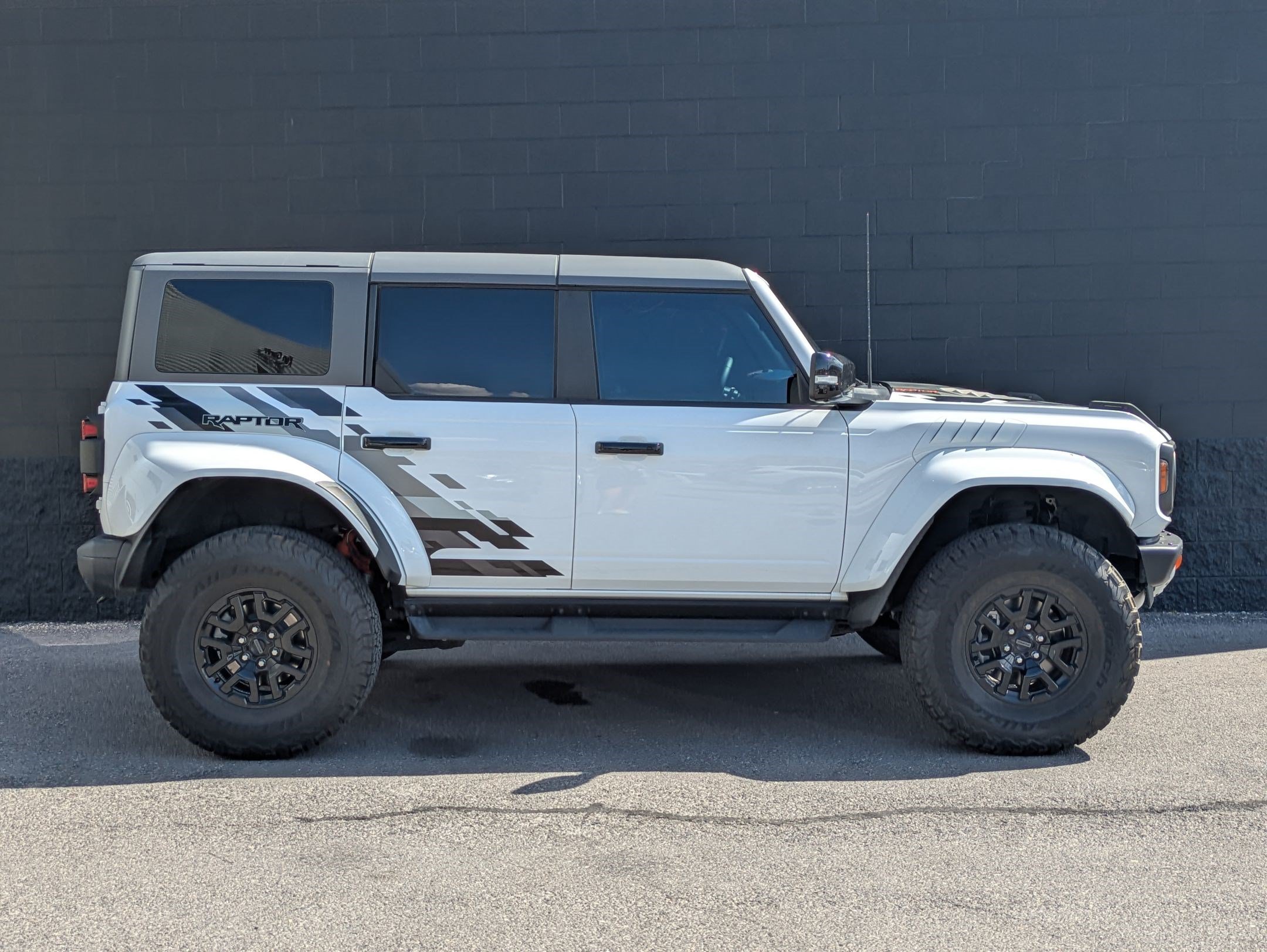 Certified 2024 Ford Bronco Raptor AWD/4WD image 5