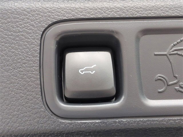 Certified 2023 Ford Expedition Limited image 13