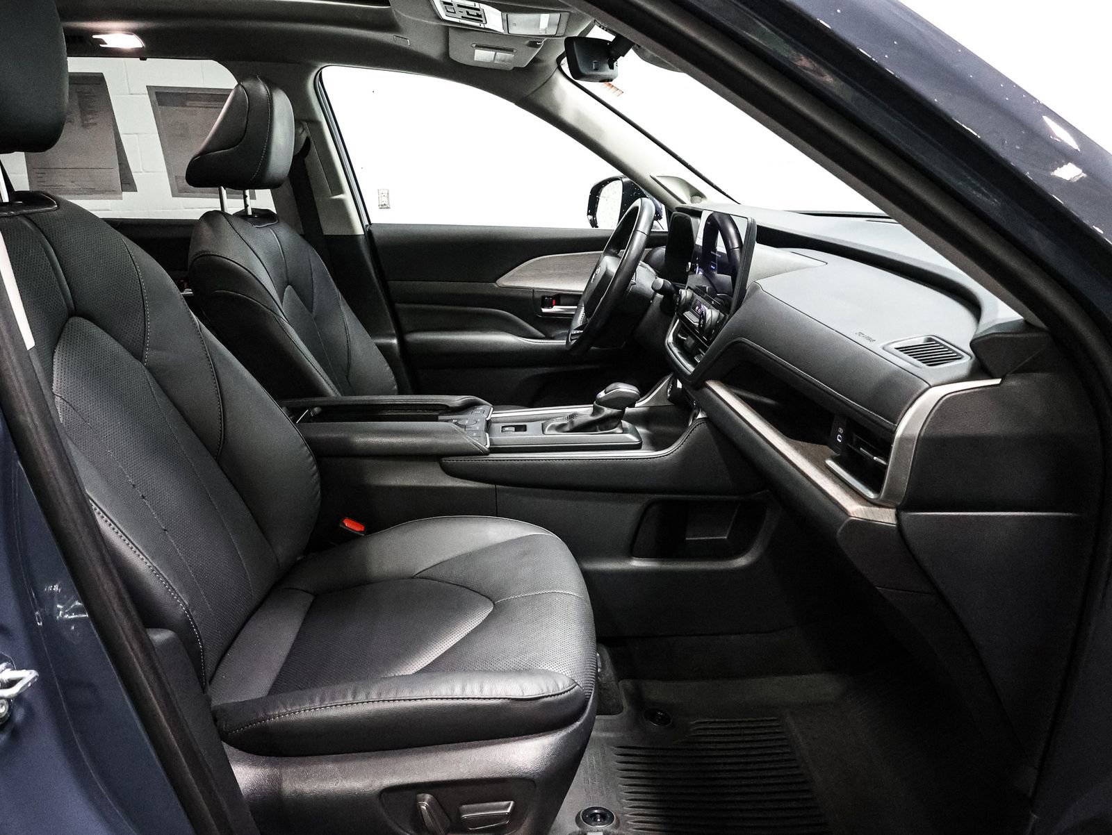 Used 2024 Toyota Grand Highlander Limited image 20