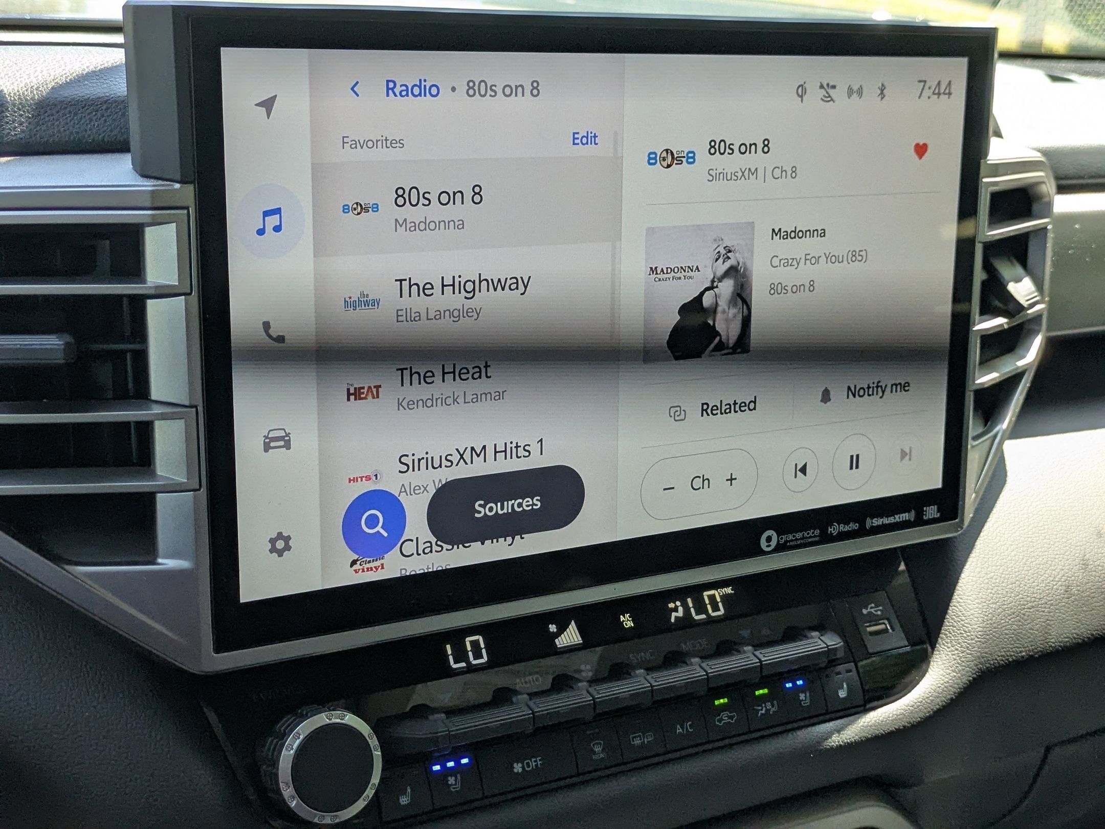 Used 2024 Toyota Tundra Limited w/ TRD Off-Road Package AWD/4WD image 19