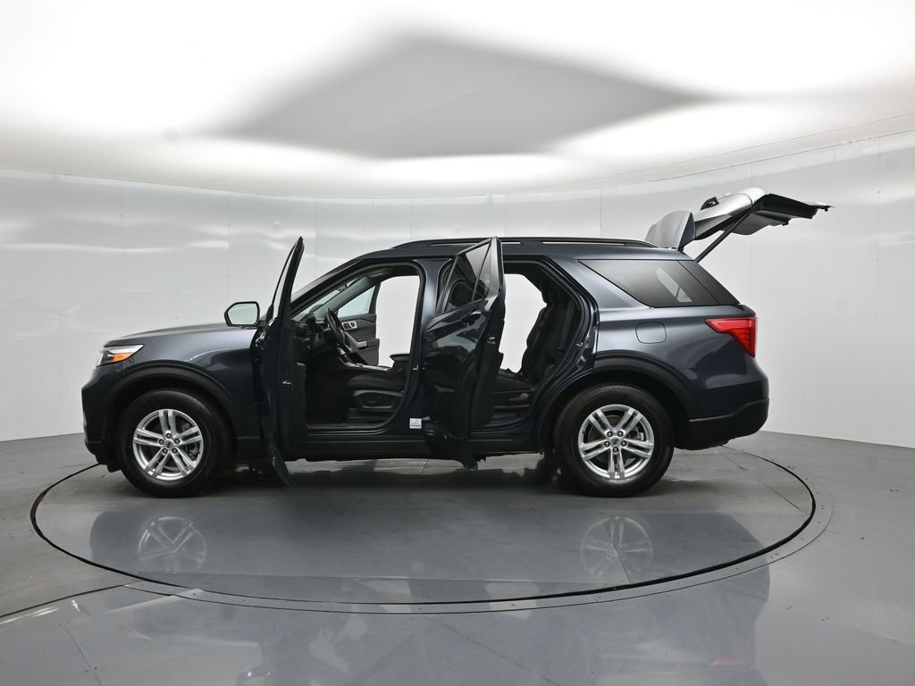 Certified 2023 Ford Explorer XLT RWD image 34