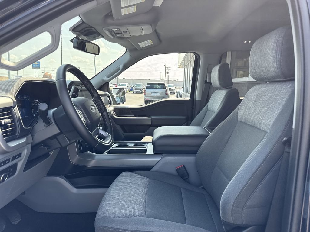 Certified 2022 Ford F150 XLT w/ Equipment Group 302A High image 26