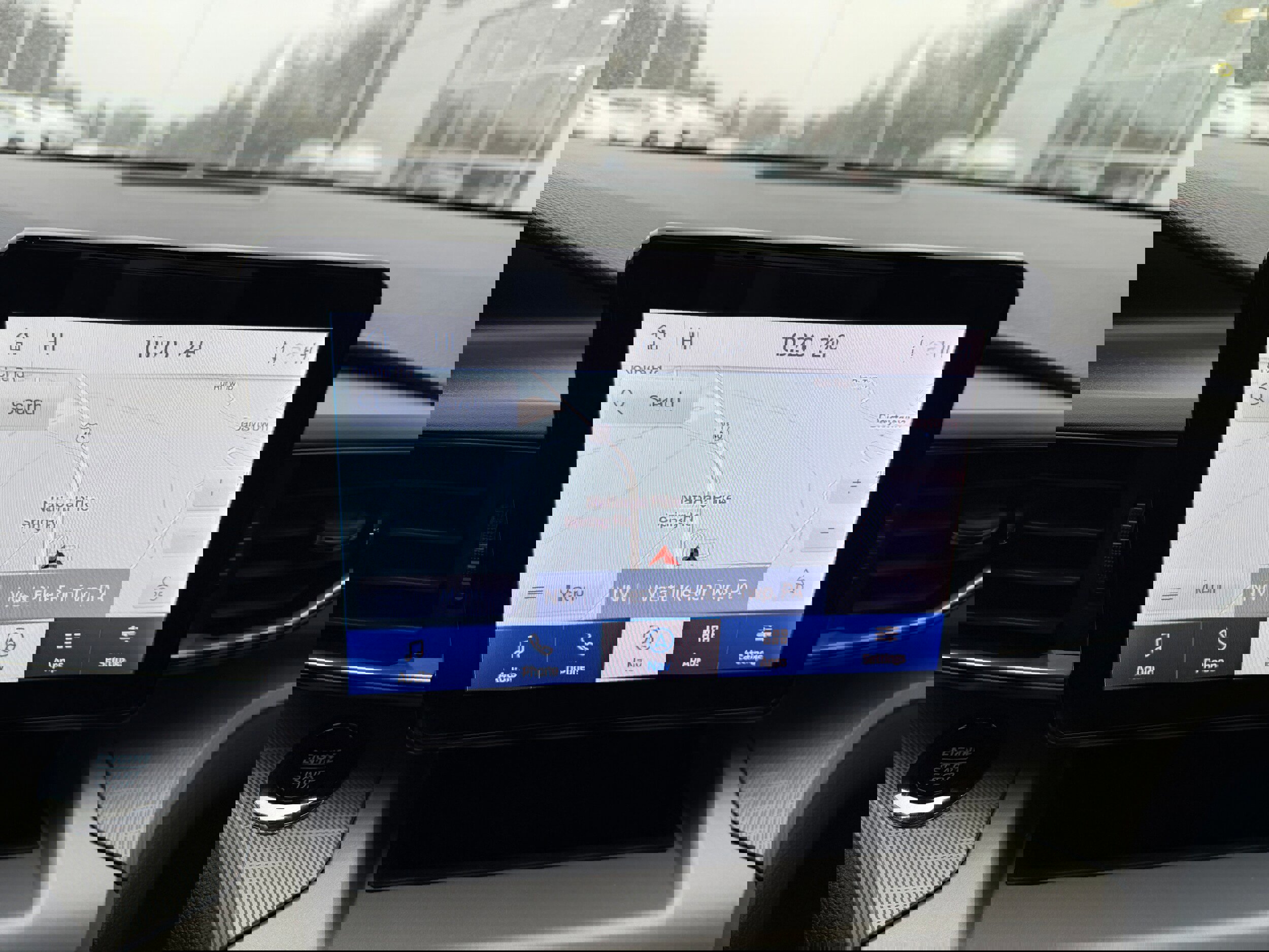 Certified 2022 Ford Explorer XLT w/ Equipment Group 202A image 19