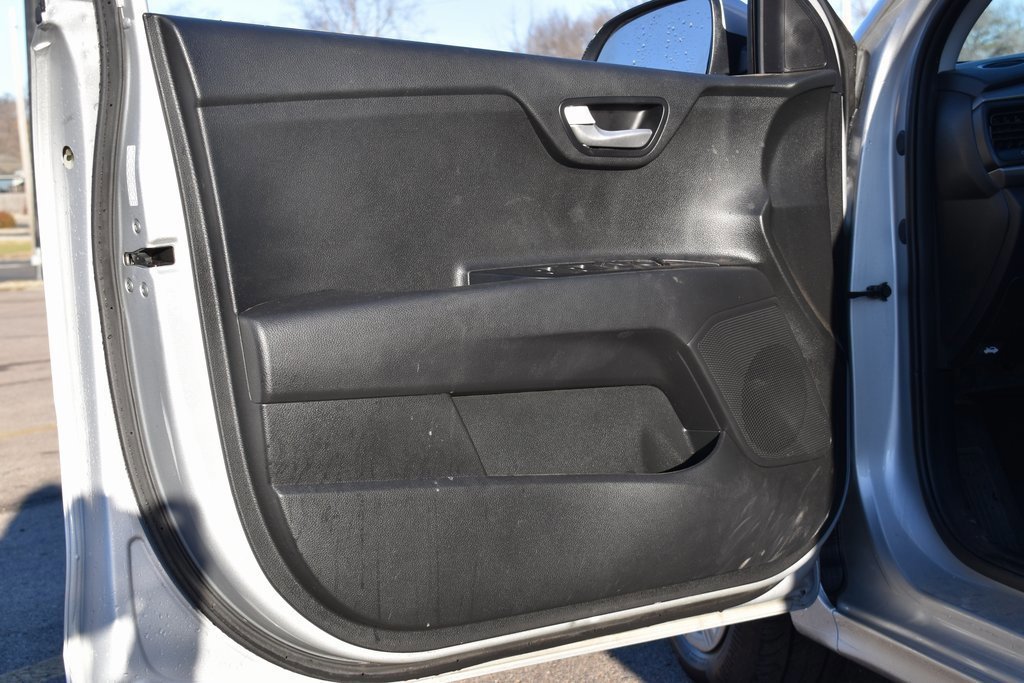 Used 2022 Kia Rio LX image 8