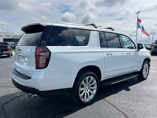 Used 2024 Chevrolet Suburban Premier w/ Premium Package AWD/4WD image 8