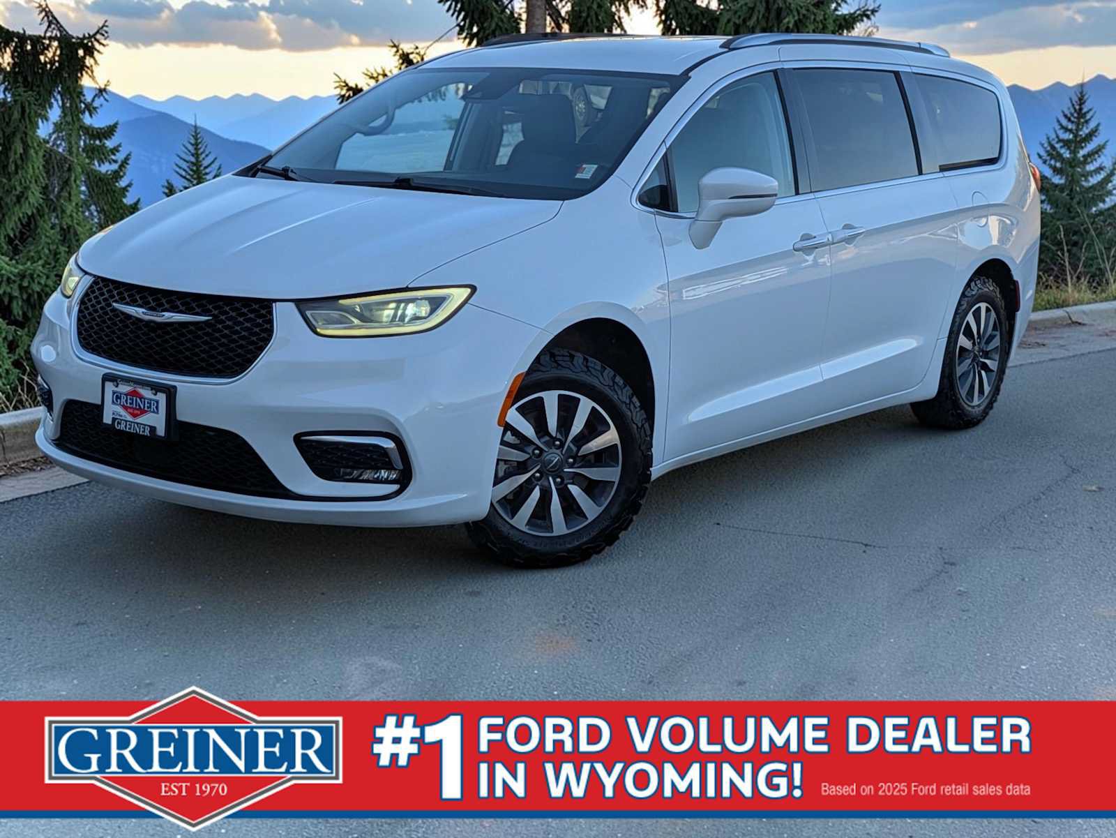 Used 2021 Chrysler Pacifica Touring-L